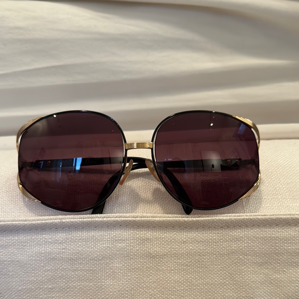 Christian Dior Oversize Tinted Sunglasses. Read below.